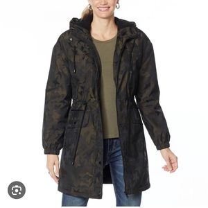 avec les filles camo star anorak jacket